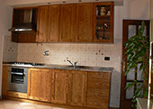 cucina-rustica-in-legno-09